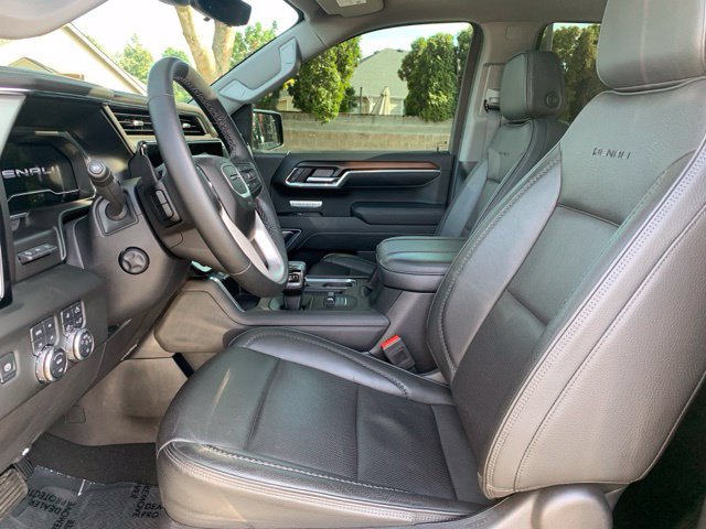 Used 2025 GMC Sierra 1500 Denali w/ Denali Reserve Package AWD/4WD image 12