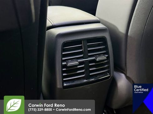 Used 2023 Kia Niro SX Touring image 31