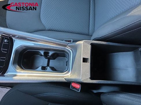 Used 2025 Jeep Compass Sport image 36