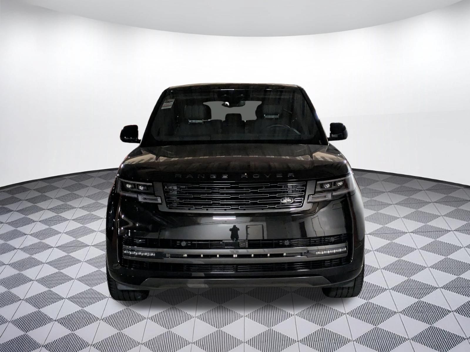 New 2026 Land Rover Range Rover Long Wheelbase SE AWD/4WD image 8