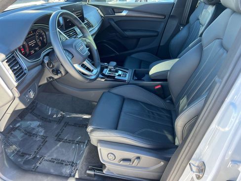 Used 2024 Audi Q5 2.0T Premium Plus w/ Premium Plus Package image 9