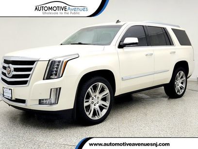 Used 2015 Cadillac Escalade Luxury