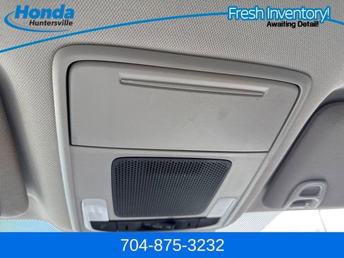 Used 2025 Honda Pilot EX-L image 34