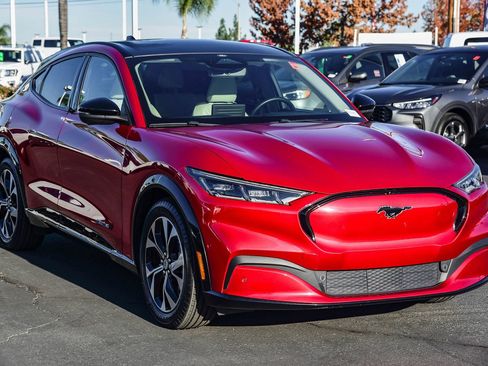 Used 2022 Ford Mustang Mach-E Premium image 4