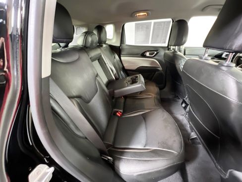 Used 2022 Jeep Compass Limited image 25