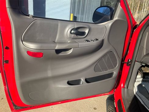 Used 2003 Ford F150 XLT image 15