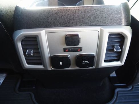 Used 2019 Ford F150 Lariat w/ Equipment Group 502A Luxury AWD/4WD image 43