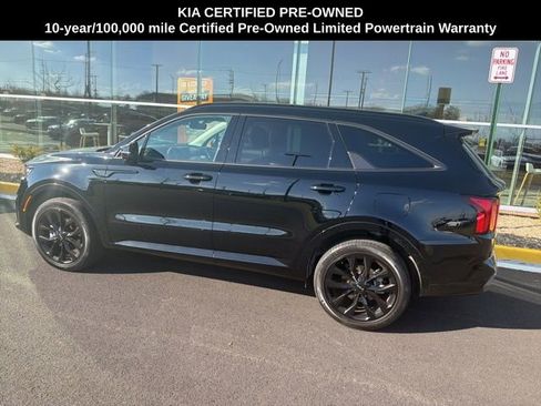 Certified 2023 Kia Sorento SX image 23