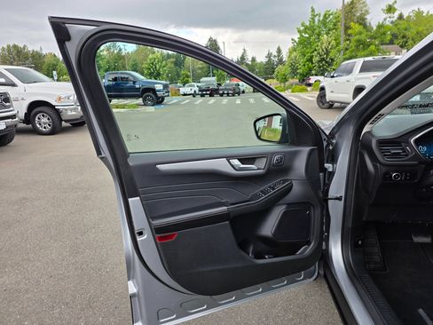Used 2023 Ford Escape Platinum AWD/4WD image 21
