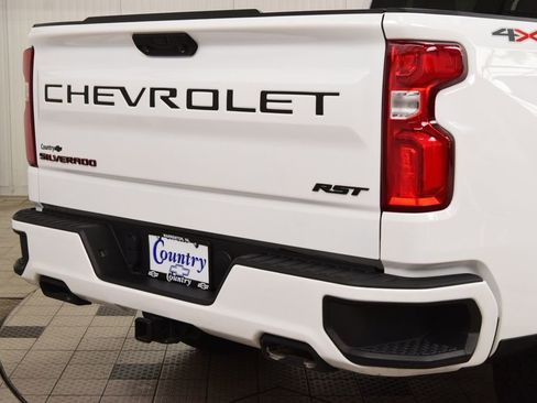 Used 2023 Chevrolet Silverado 1500 RST w/ Redline Edition AWD/4WD image 23