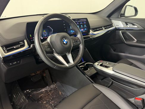 Used 2024 BMW X1 xDrive28i w/ Convenience Package AWD/4WD image 4