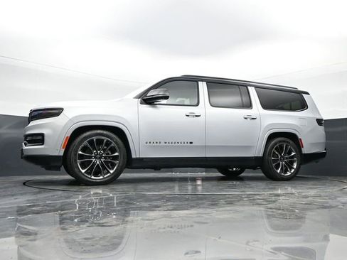 Used 2024 Jeep Grand Wagoneer L Series III w/ Quick Order Packagew 28T AWD/4WD image 43