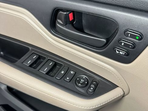 Used 2018 Honda Odyssey EX-L image 20