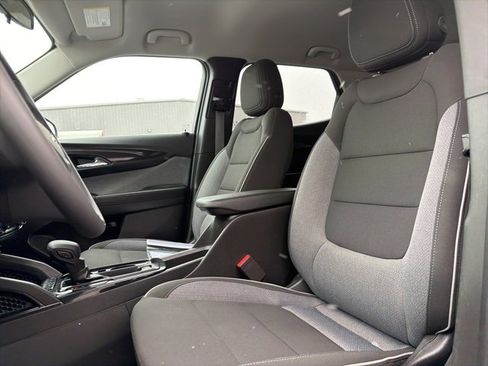 Used 2025 Chevrolet TrailBlazer LT image 12