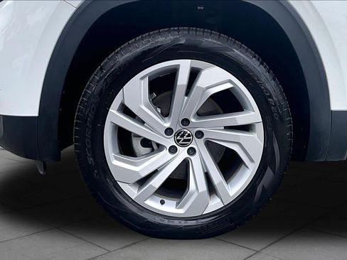 Certified 2023 Volkswagen Atlas SE FWD image 11