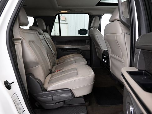 Used 2021 Ford Expedition Max Limited image 30