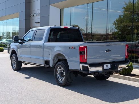 Used 2024 Ford F350 Lariat w/ Lariat Ultimate Package AWD/4WD image 3
