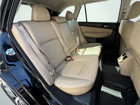 Used 2019 Subaru Outback 3.6R Limited w/ Popular Package #2 image 28