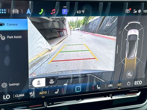 New 2025 Volkswagen ID.4 Pro image 19