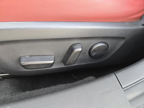 Used 2022 MAZDA MAZDA3 s image 23