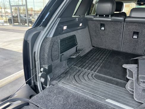 Certified 2023 Land Rover Range Rover SE image 39