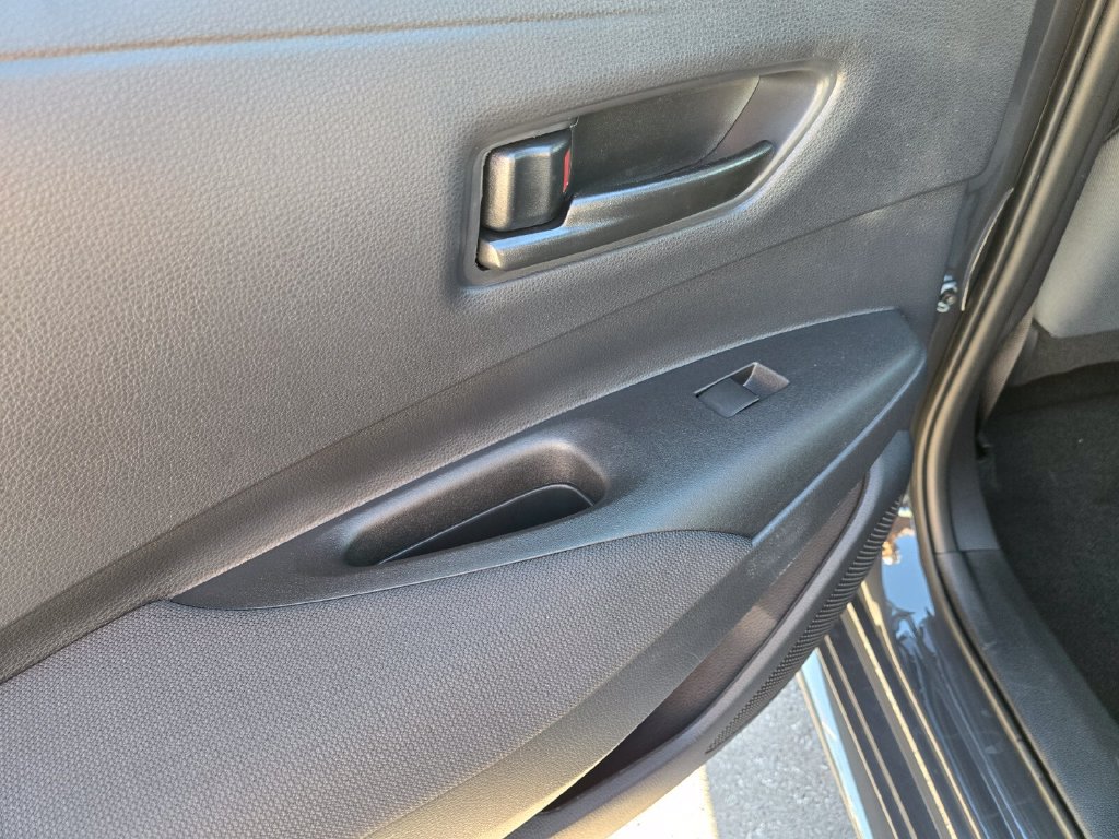 Used 2026 Toyota Corolla LE FWD image 18