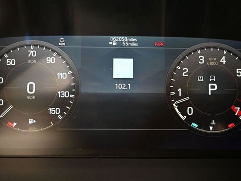 Used 2020 Land Rover Defender 110 SE AWD/4WD image 10