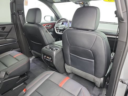 Used 2026 Chevrolet Traverse RS AWD/4WD image 57