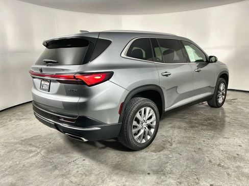 Used 2026 Buick Enclave Preferred w/ LPO, All-Weather Package image 8