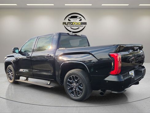 Used 2022 Toyota Tundra Platinum image 5