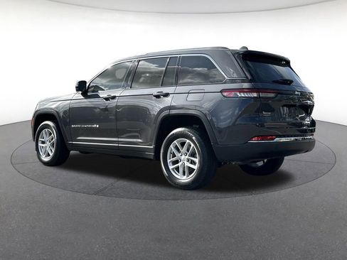 Certified 2023 Jeep Grand Cherokee Laredo X RWD image 3