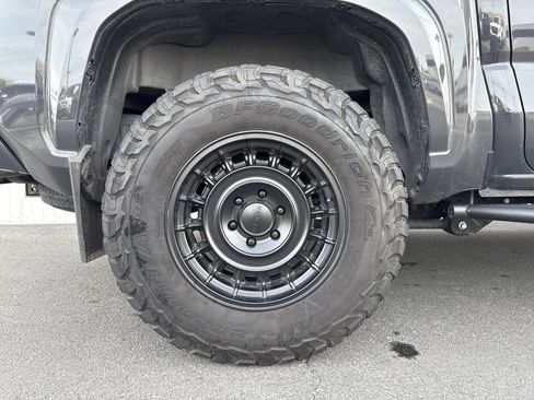 Used 2024 Toyota Tacoma SR5 image 29