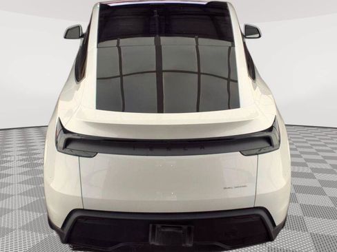 Used 2026 Tesla Model Y Long Range AWD/4WD image 15