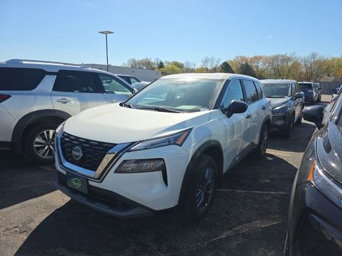 Used 2023 Nissan Rogue S AWD/4WD image 4