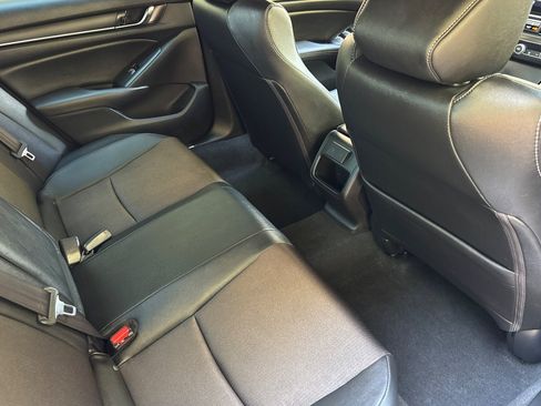 Used 2019 Honda Accord Sport image 31