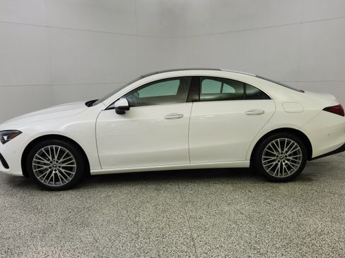 Used 2025 Mercedes-Benz CLA 250 image 4