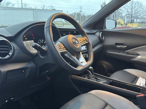 Used 2021 Nissan Kicks SR w/ SR Premium Package image 8