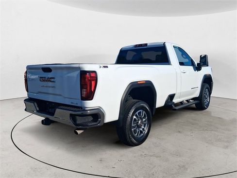 Used 2022 GMC Sierra 2500 SLE image 5