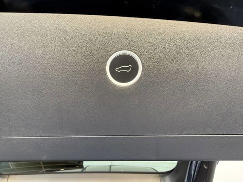 Used 2019 Tesla Model X Long Range image 27