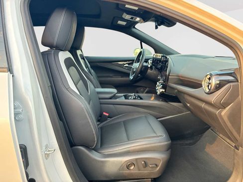 Certified 2024 Chevrolet Blazer EV LT image 28