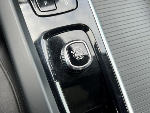 Certified 2023 Volvo XC60 B5 Core w/ Climate Package image 33