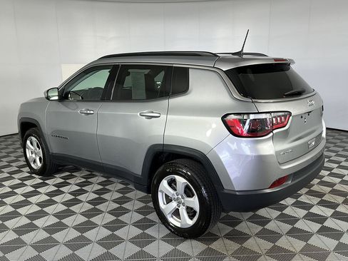 Used 2021 Jeep Compass Latitude w/ Convenience Group AWD/4WD image 22