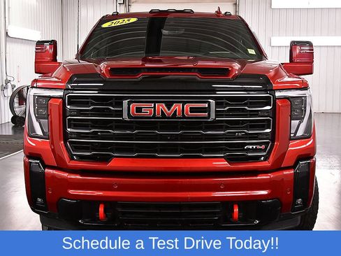 Used 2025 GMC Sierra 2500 AT4 w/ AT4 Premium Plus Package AWD/4WD image 2
