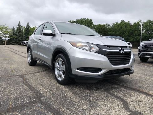Used 2016 Honda HR-V LX image 1