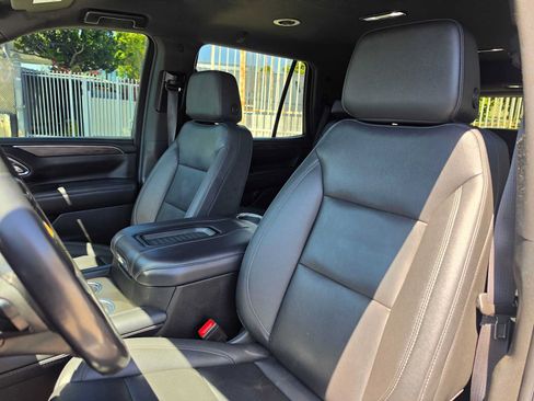 Used 2022 Chevrolet Tahoe LT w/ Luxury Package RWD image 23