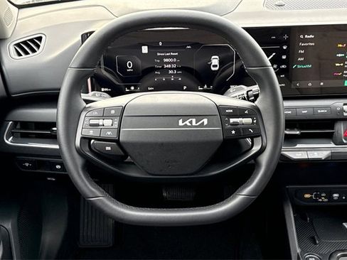 Certified 2025 Kia K4 EX image 18