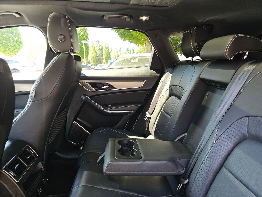 Used 2025 Jaguar F-PACE R-Dynamic S AWD/4WD image 55