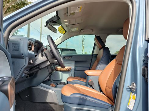 Used 2024 Ford Maverick Lariat w/ 4K Tow Package image 11