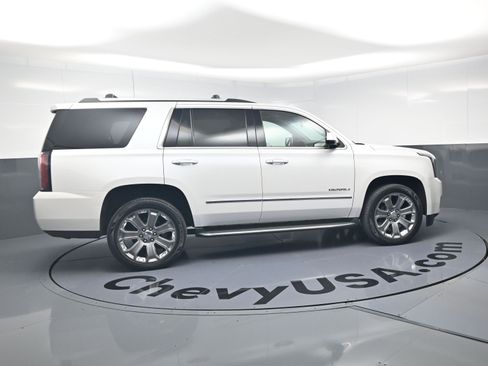 Used 2016 GMC Yukon Denali w/ Open Road Package AWD/4WD image 10