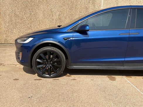 Used 2021 Tesla Model X AWD/4WD image 3